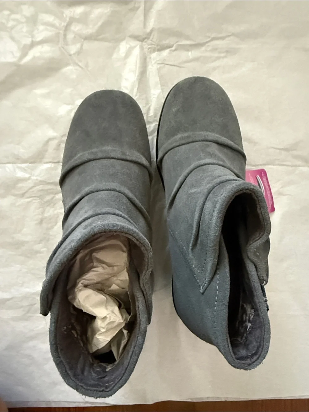 Skechers soft suede